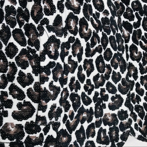FOREVER 21 Leopard Button Women’s Dress Jacket - Picture 5 of 12